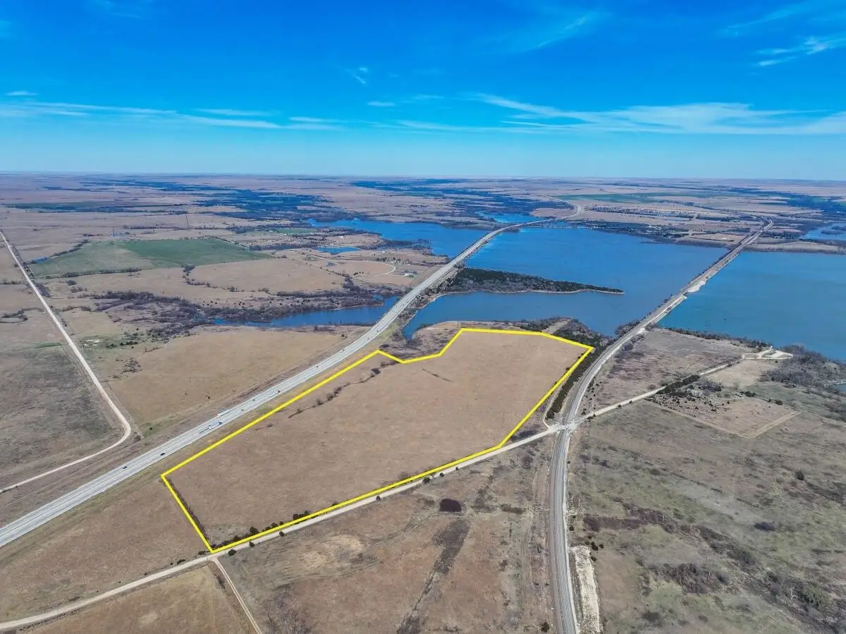 000 NE Wildlife Ln, El Dorado, KS 67042 - #1