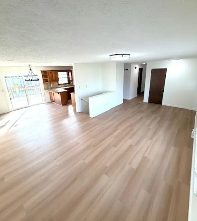 2627 Bret Ave, Salina, KS 67401 - #3