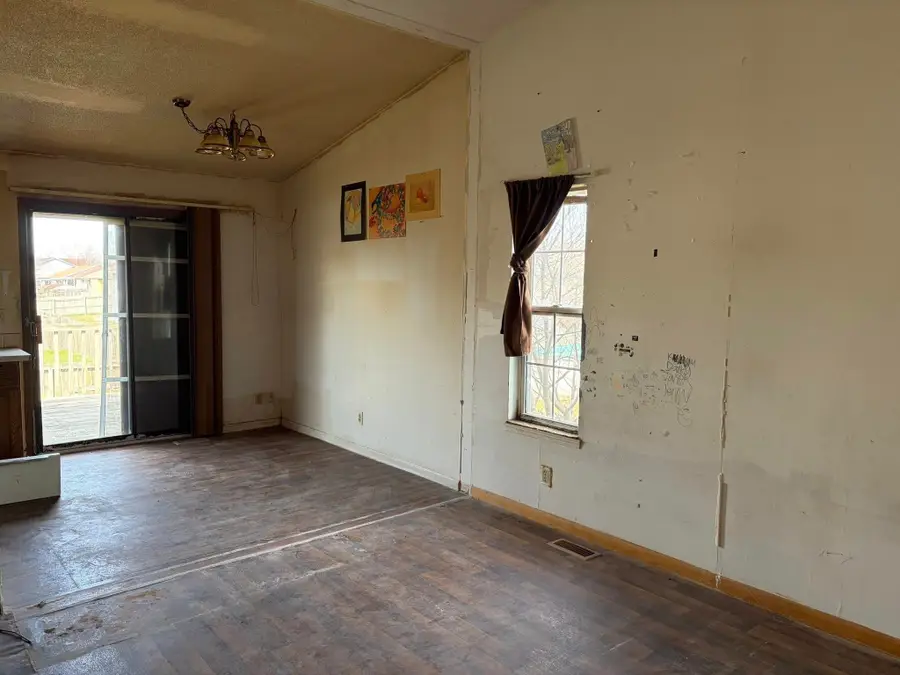 5325 S Main Street, Wichita, KS 67217 - #3