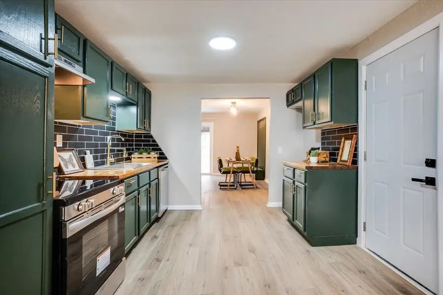 1007 Waverly St, Wichita, KS 67218 - #3