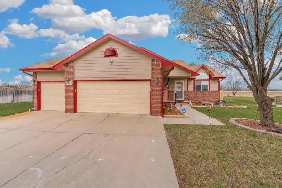 703 S Todd Cir, Wichita, KS 67207 - #2