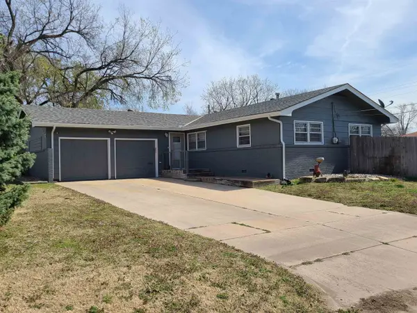 1227 W Fultz, Wichita, KS 67217
