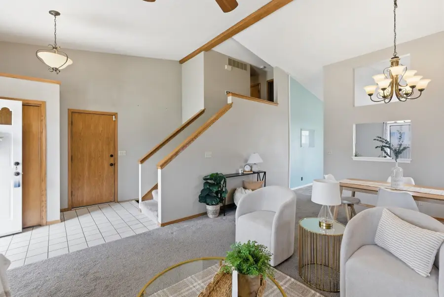 4340 N Eagle Lake Ct, Bel Aire, KS 67220 - #3