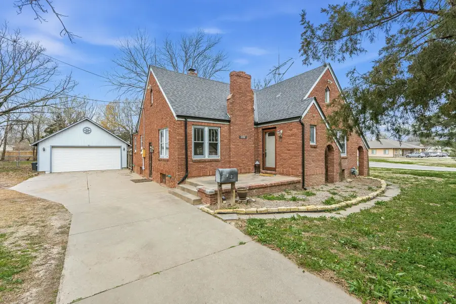 101 S Tyler Rd, Wichita, KS 67209 - #2