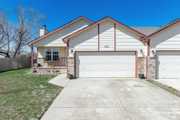 122 E Eagle Watch St, Mulvane, KS 67110