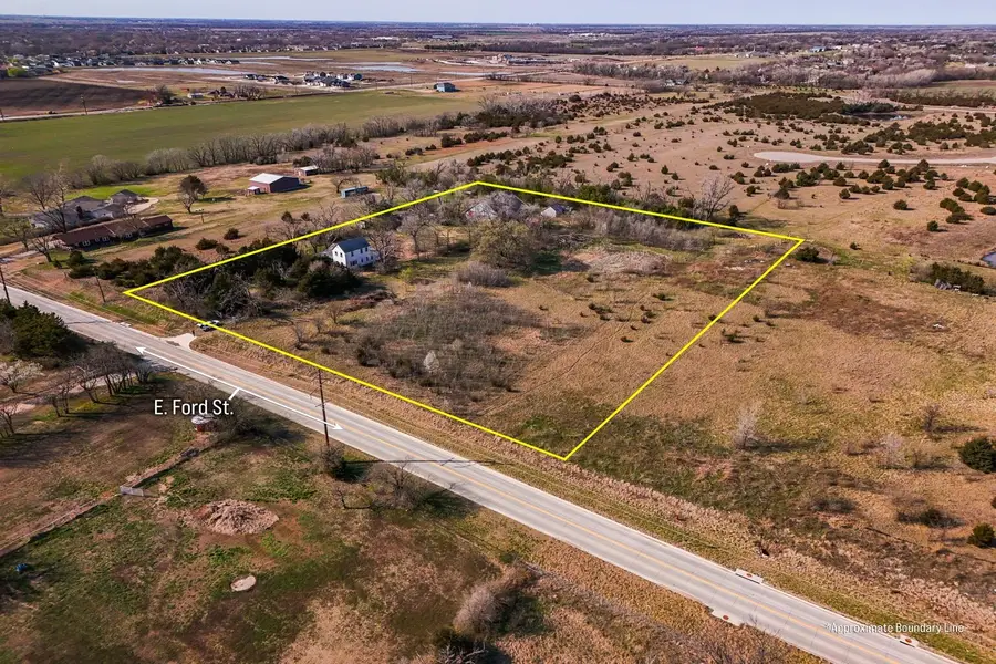 2216 E Ford, Valley Center, KS 67147 - #2
