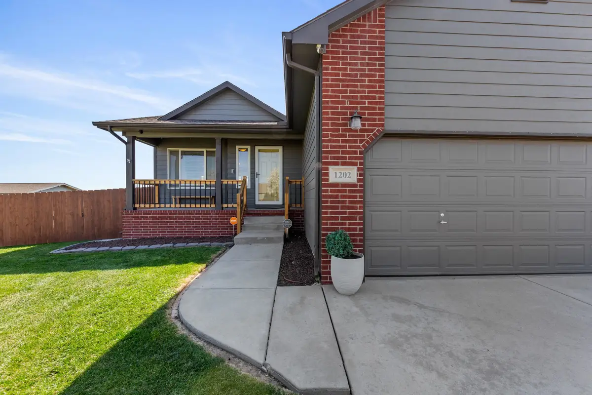 1202 N Oak St, Goddard, KS 67052 - #1