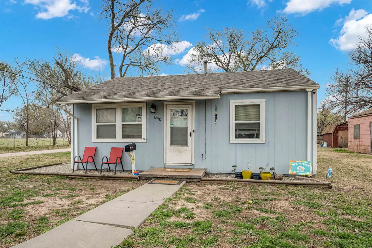 1858 N Pennsylvania Ave, Wichita, KS 67214 - #1