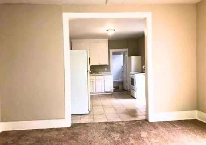 1018 S Main St, Wichita, KS 67213 - #3