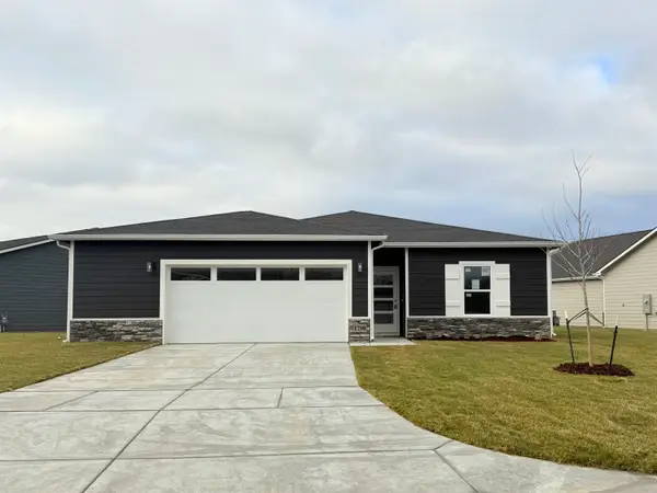 1790 W Redbud Lane, Goddard, KS 67052