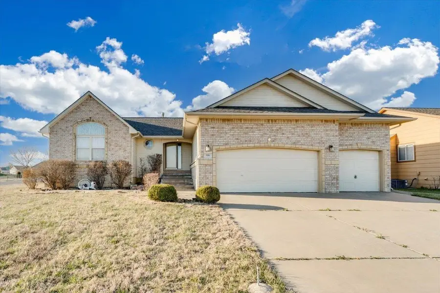 906 S Glenmoor, Wichita, KS 67207 - #2