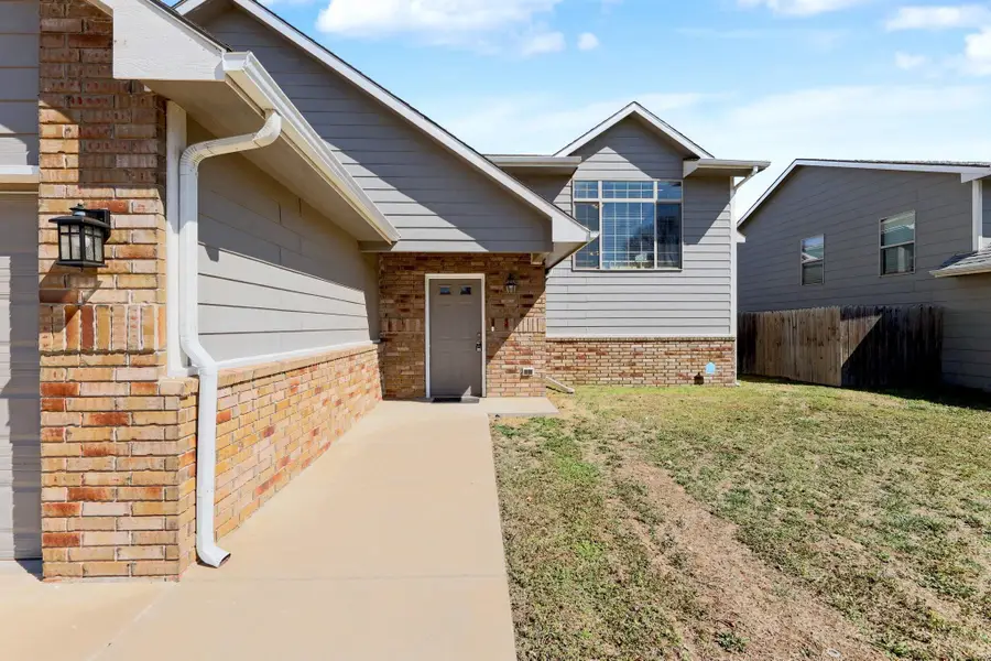 1218 S Longford St, Wichita, KS 67207 - #2