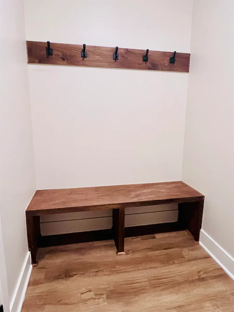 3827-3829 S Bluelake Ct, Wichita, KS 67215 - #3