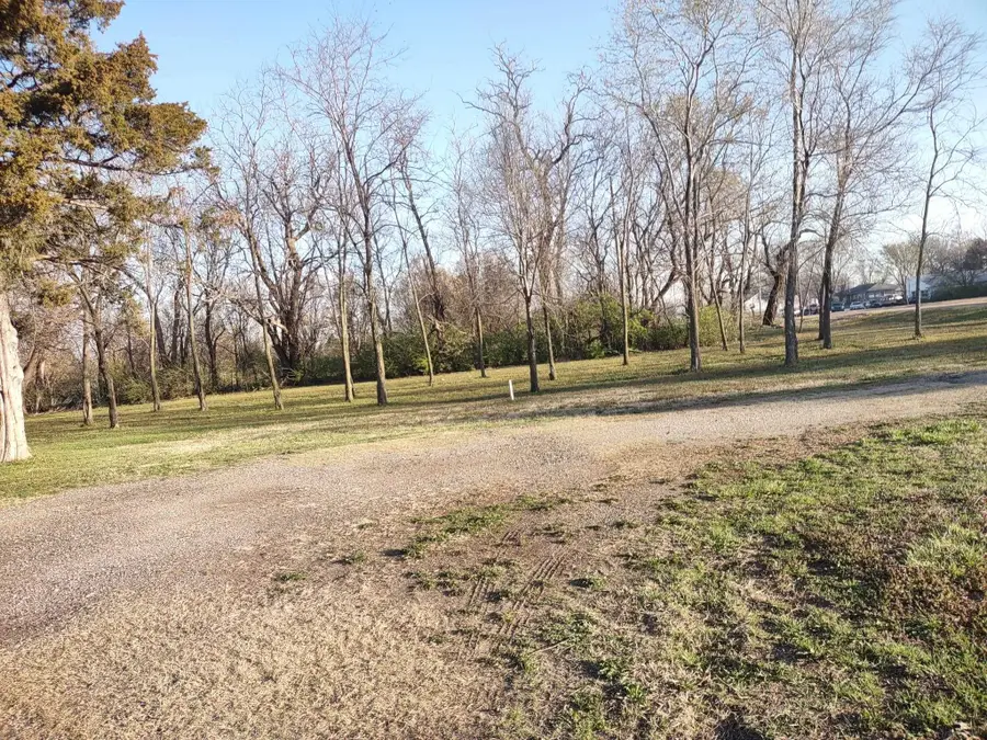 8417 N Broadway St, Valley Center, KS 67147 - #3