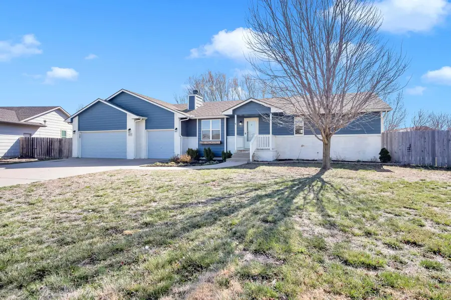 129 Sheffield Ct, Newton, KS 67114 - #2