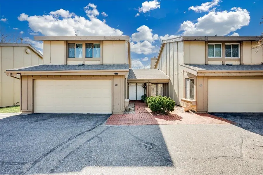 8325 E Harry St Apt 701, Wichita, KS 67207 - #2