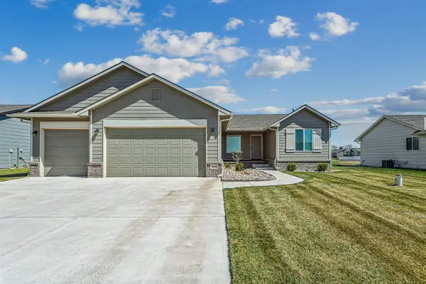 4560 N Atherton St, Maize, KS 67101