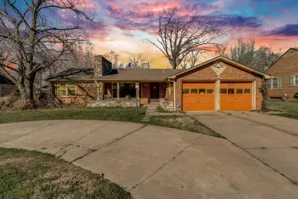 2111 S Oliver Ave, Wichita, KS 67218