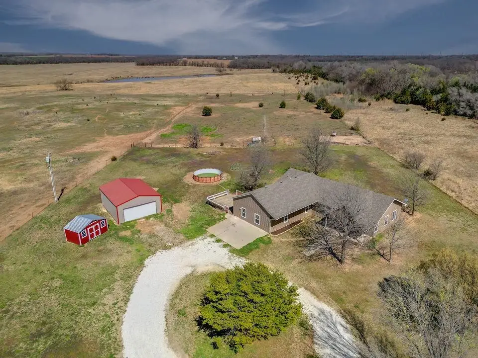 4678 252nd Rd, Arkansas City, KS 67005 - #1