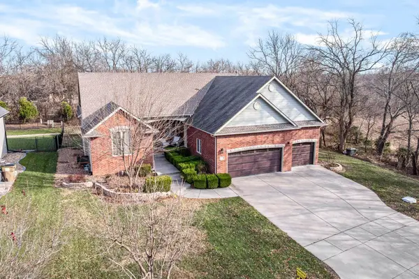 1748 S Cascade Pt, Andover, KS 67002