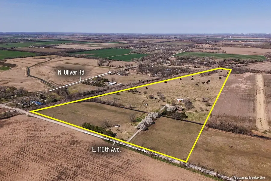 1222 E 110th, Belle Plaine, KS 67013 - #2