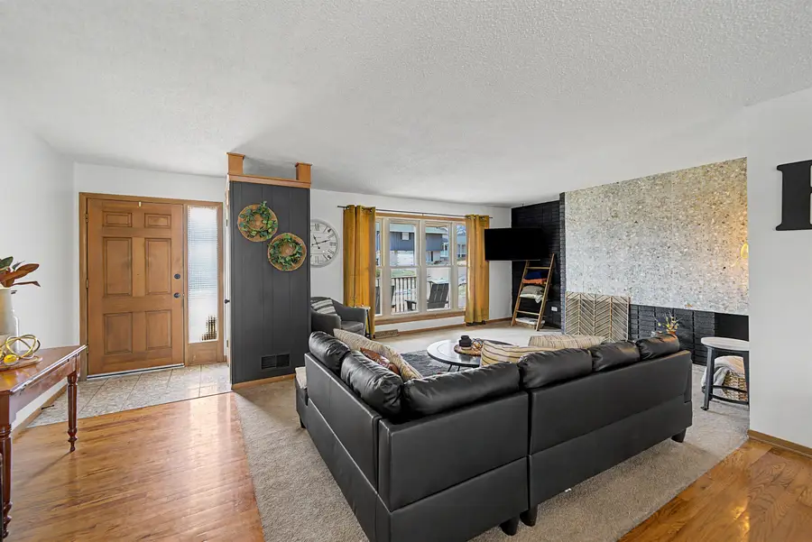 2235 Edgehill Rd, Salina, KS 67401 - #3