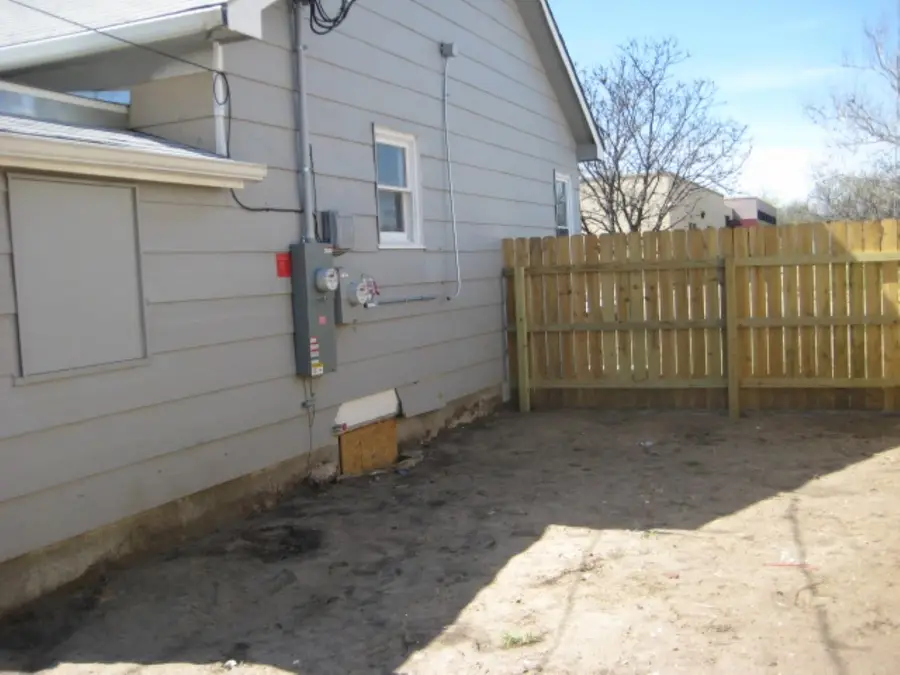 1928 S Laura Ave, Wichita, KS 67211 - #3