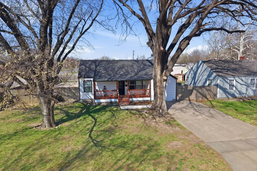 2739 S Rose Marie Ct, Wichita, KS 67216 - #2