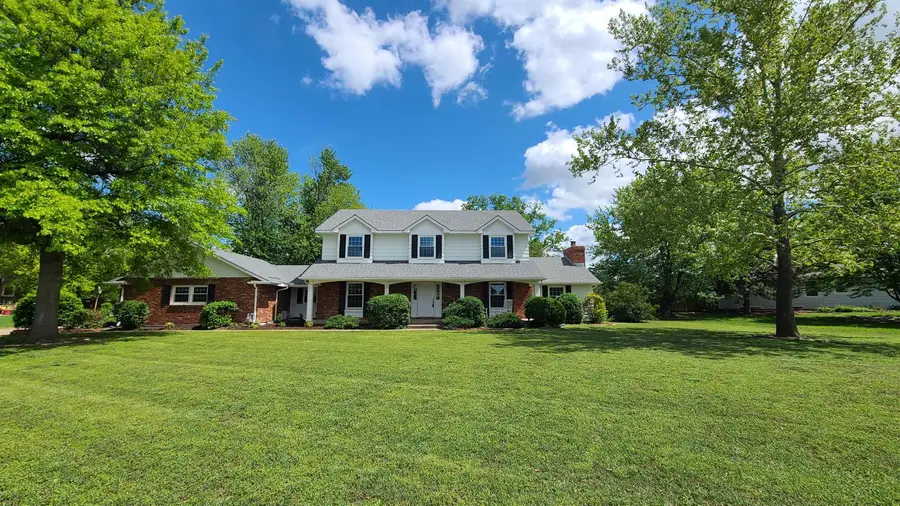 36 Melody Ln, Wellington, KS 67152 - #2