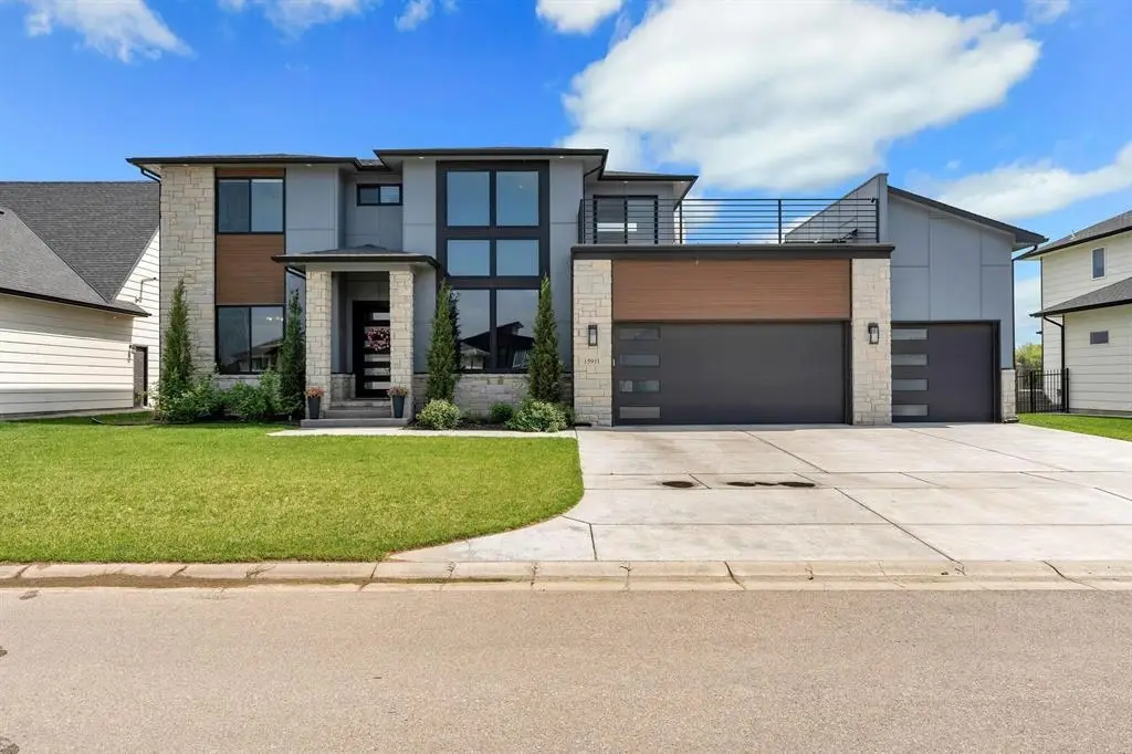 15911 W Sheriac St, Goddard, KS 67052 - #1