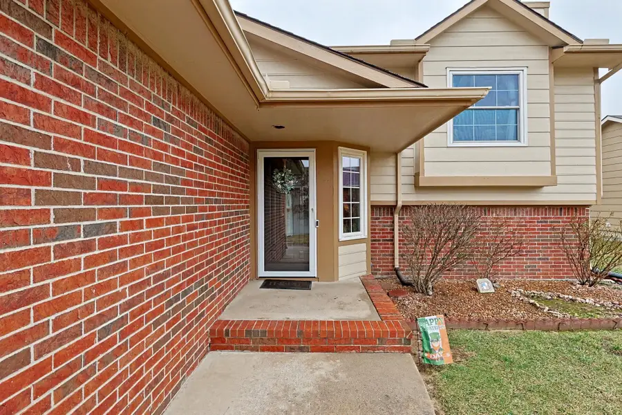 713 High Plains Cir, Maize, KS 67101 - #3