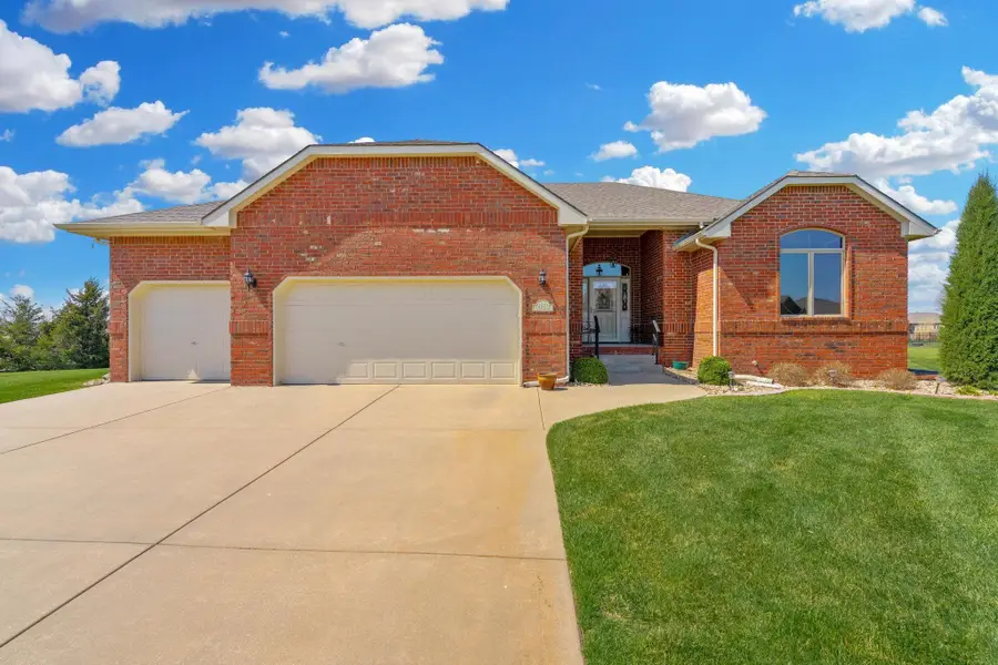 2153 S Sierra Hills Cir, Wichita, KS 67230 - #3