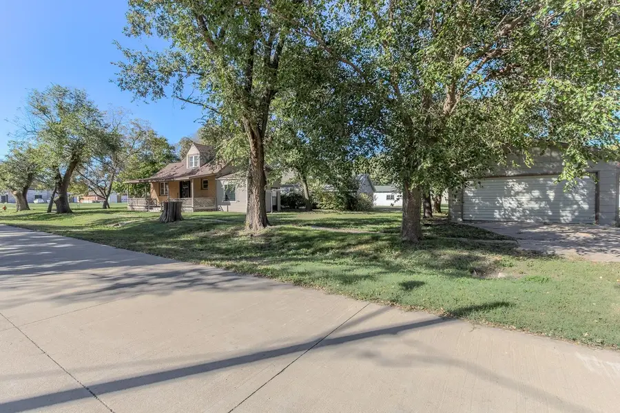 221 S Empire St, Galva, KS 67443 - #2
