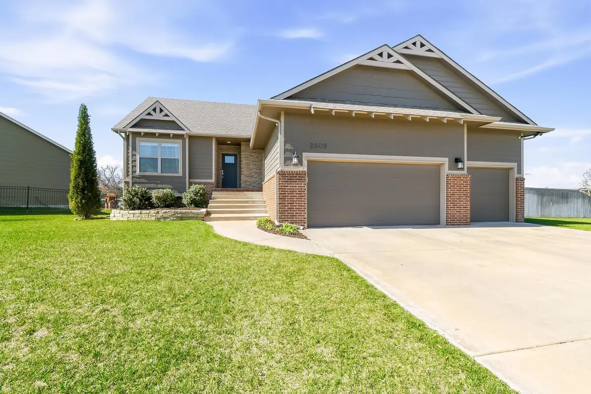 2609 N Sandstone St, Andover, KS 67002 - #1