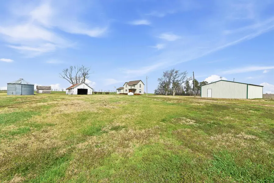 324 1200 Ave, Abilene, KS 67410 - #2