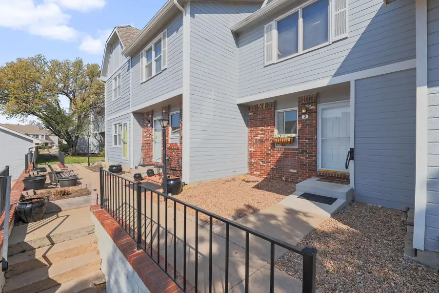101 S Rock Rd Apt 2, Derby, KS 67037 - #2