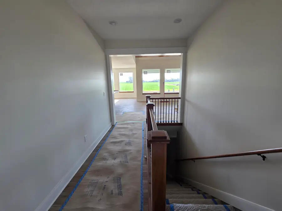 505 Maple Leaf Cir, Newton, KS 67114 - #2