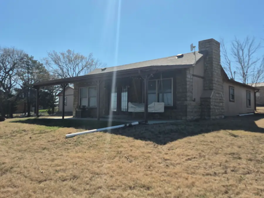 104 Eureka Lake Rd, Eureka, KS 67045 - #3