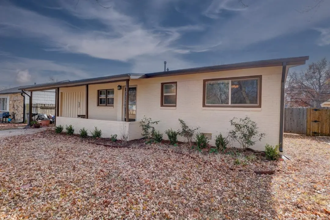 235 Random Rd, Arkansas City, KS 67005 - #1