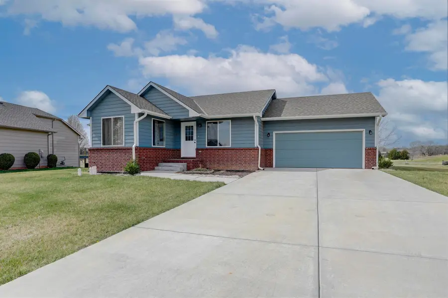 4221 Quail Ridge Dr, Winfield, KS 67156 - #2