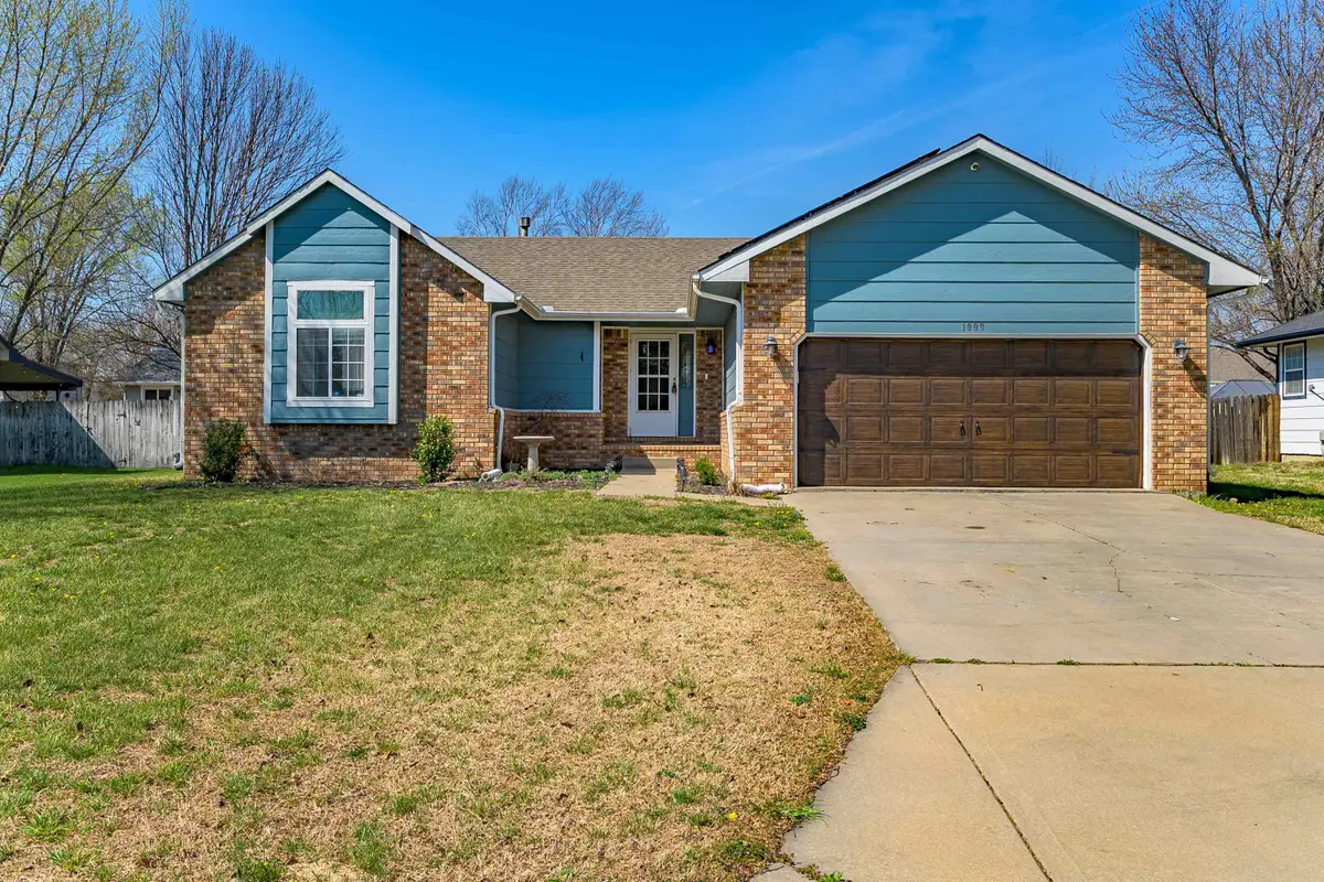 1009 N Park Rd, Rose Hill, KS 67133 - #1