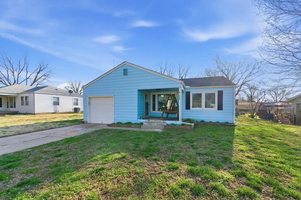 320 S Prospect St, Clearwater, KS 67026 - #1