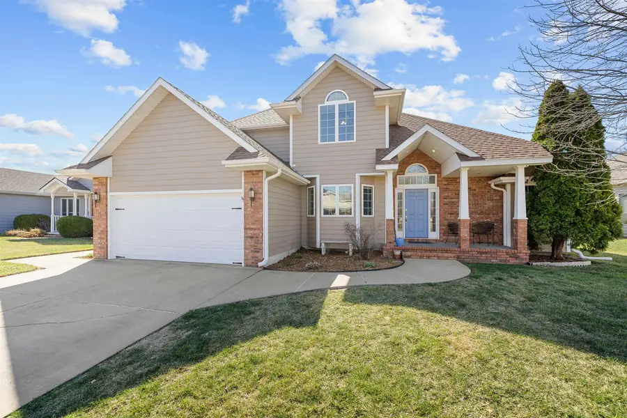 1702 Eaglecrest Rd, Salina, KS 67401 - #2