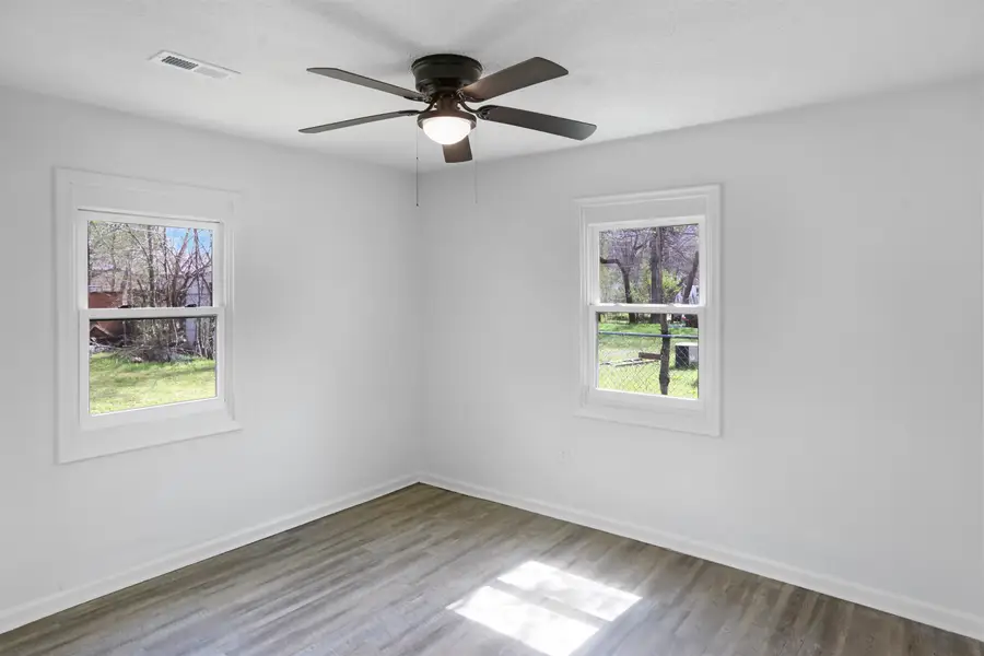 5038 S Meadowview Ave, Wichita, KS 67216 - #2