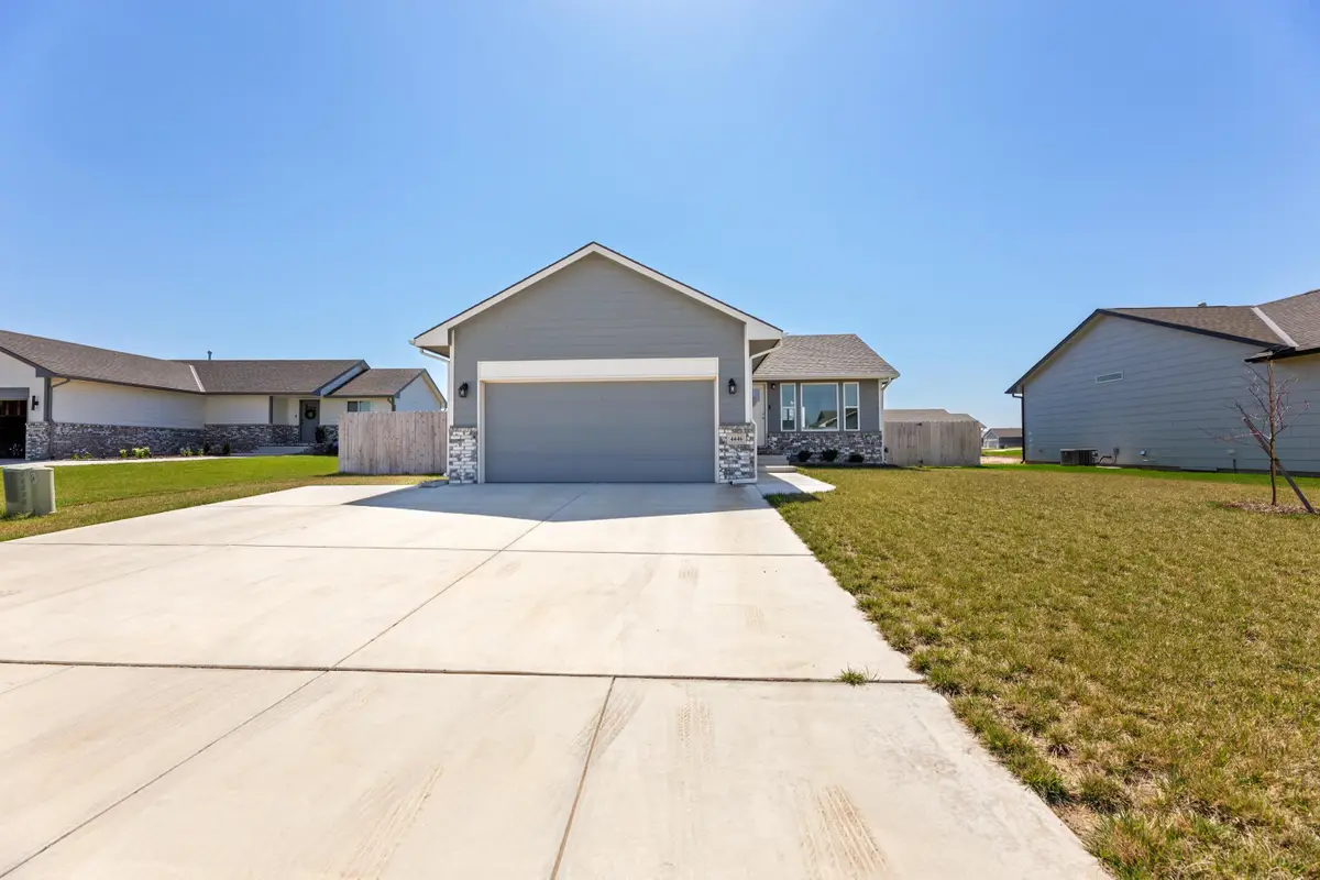 4446 Rutgers Ct, Maize, KS 67101 - #1