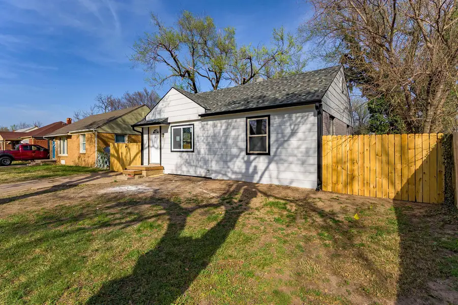 2026 N Piatt Ave, Wichita, KS 67214 - #2