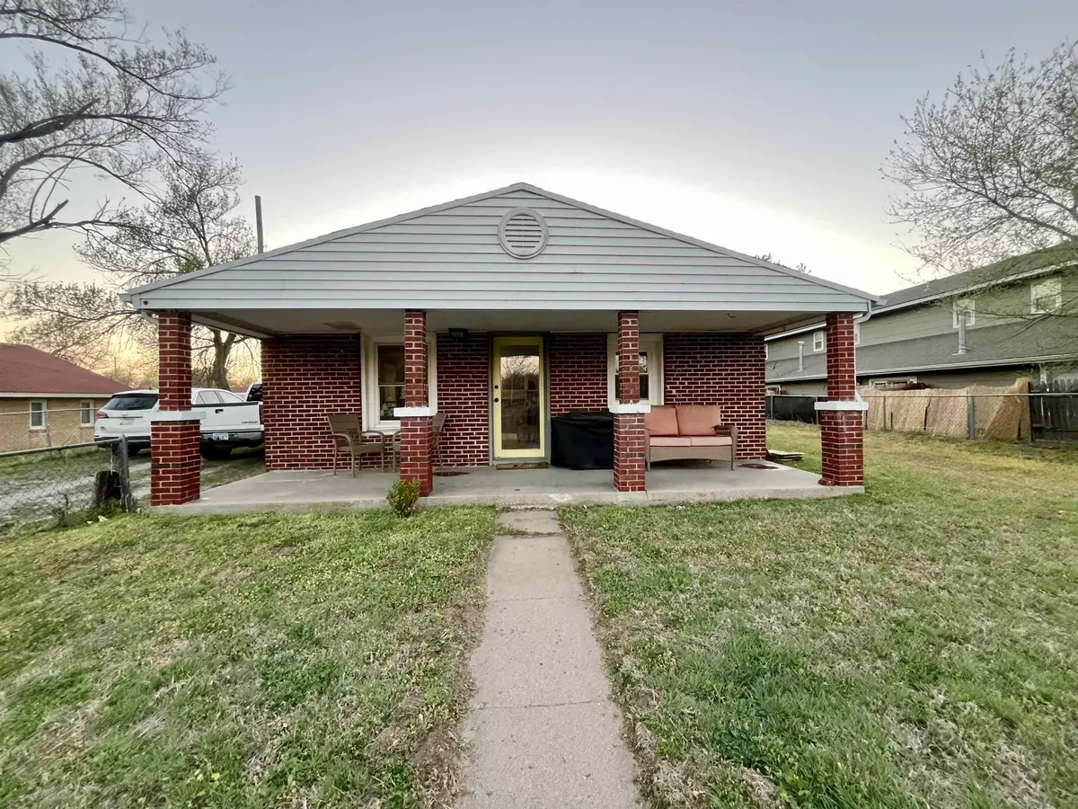 1125 N Meridian Ave, Wichita, KS 67203 - #1
