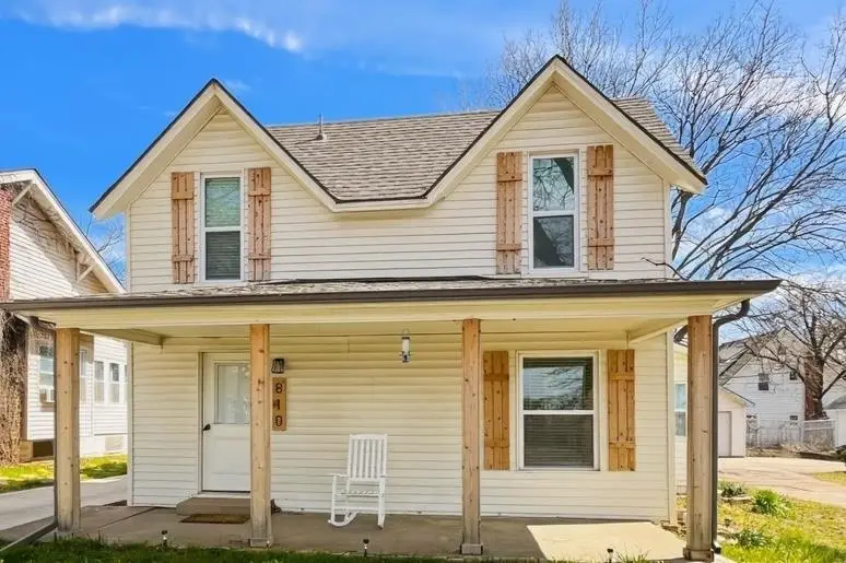 810 State St, Augusta, KS 67010 - #2