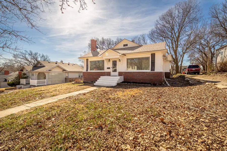 824 W 9th St, Concordia, KS 66901 - #2