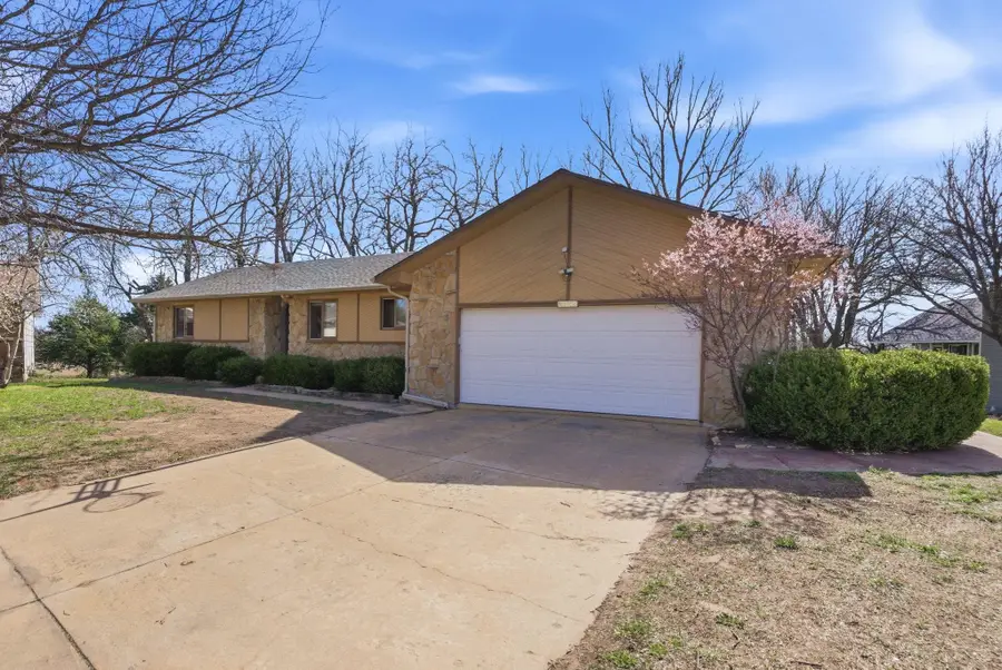 2722 Glacier Ct, Wichita, KS 67215 - #2